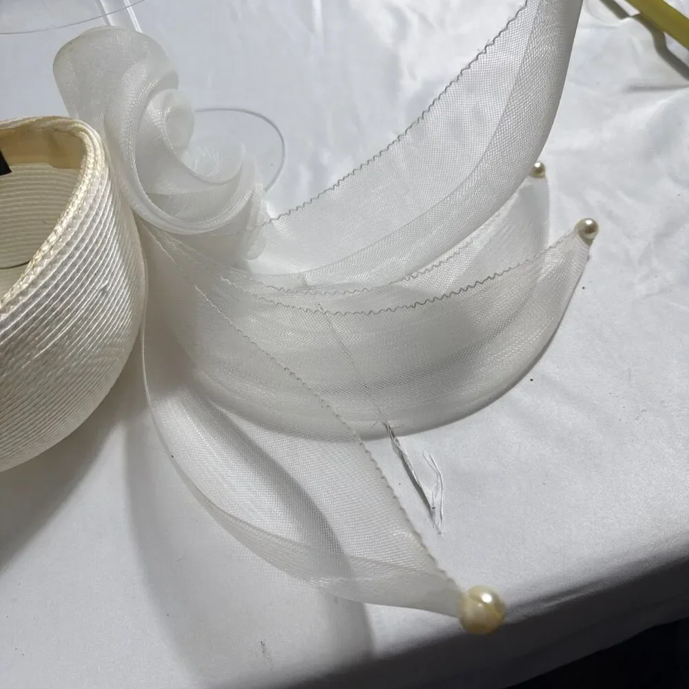 Mr. John Signature Series White Fascinator Hat Women’s 6 1/2 Straw Tool Beads